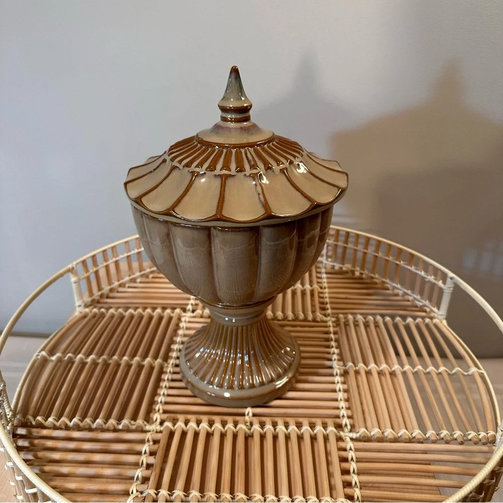 Jar with Lid